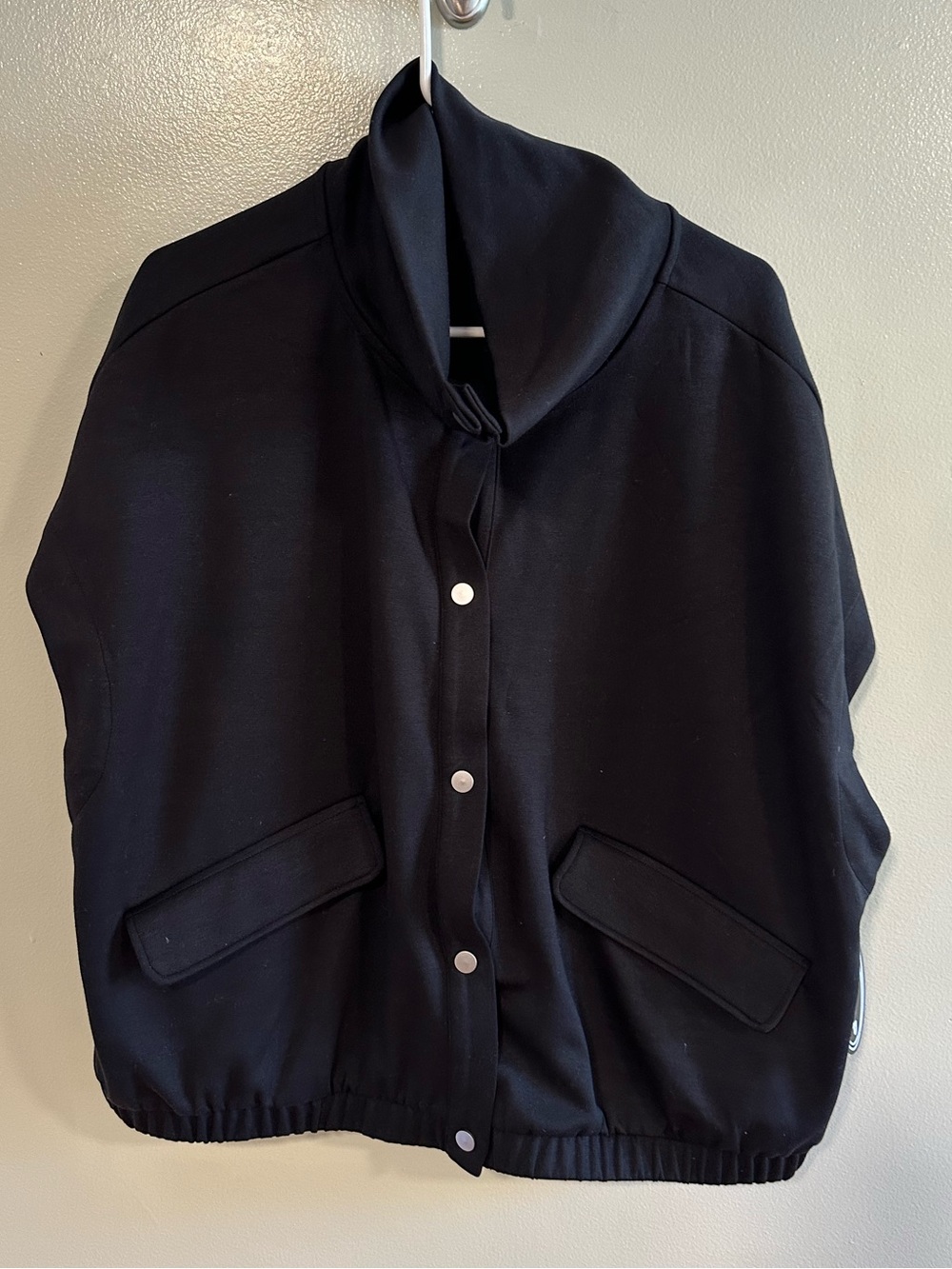NWT Scoop Black Scuba Snap-Front Vest Jacket